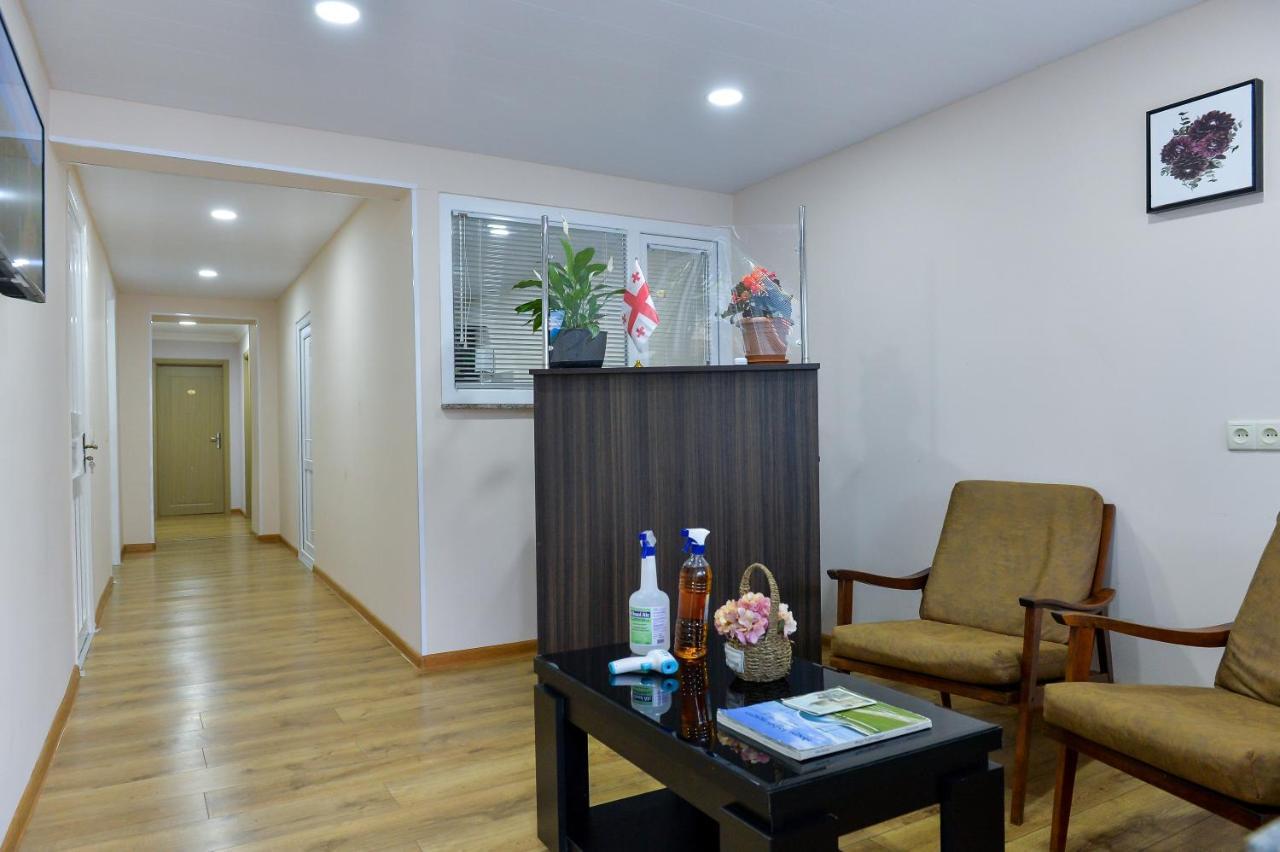 Гостевой дом Cozy House Кутаиси Экстерьер фото