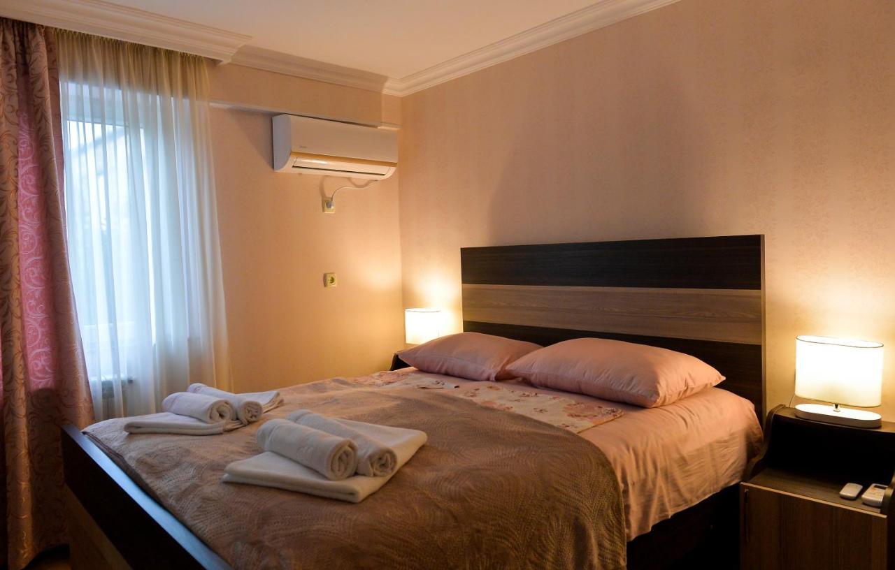 Гостевой дом Cozy House Кутаиси Экстерьер фото