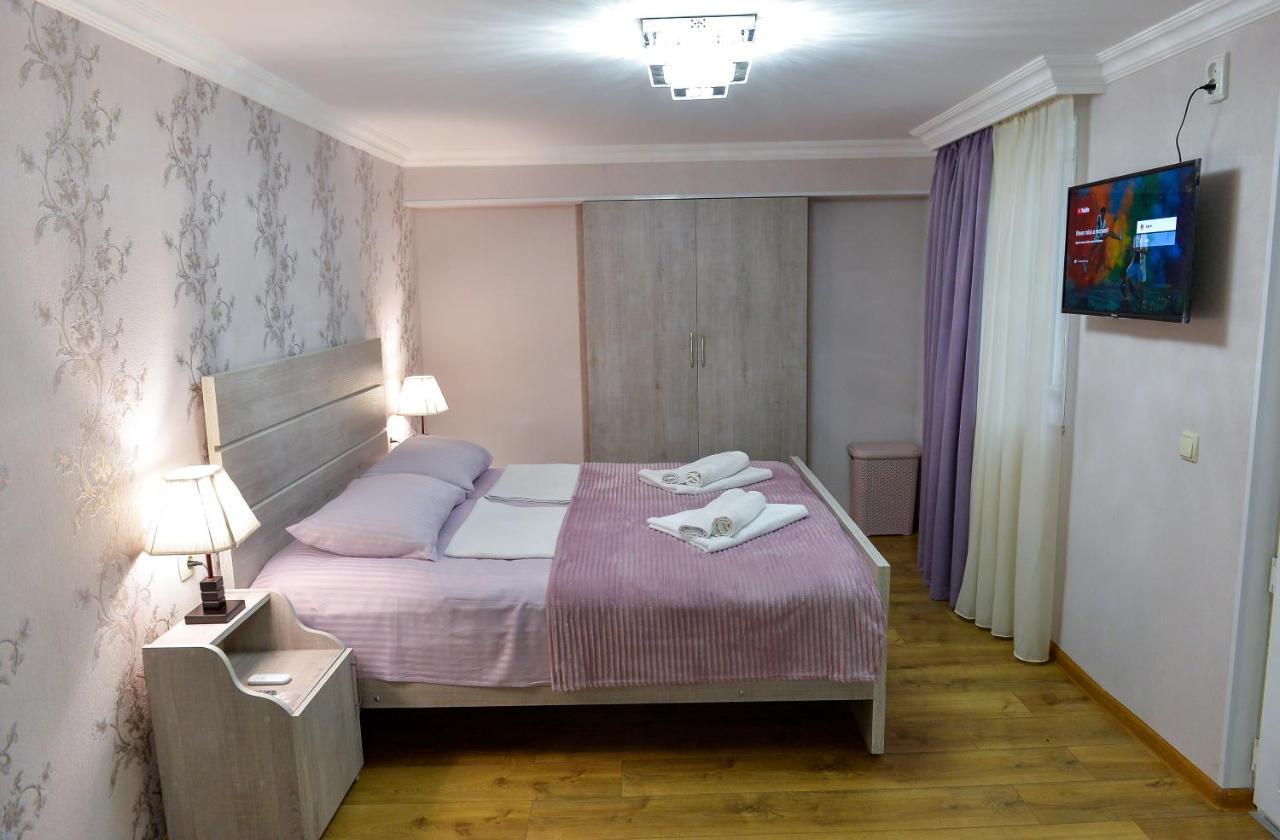 Гостевой дом Cozy House Кутаиси Экстерьер фото